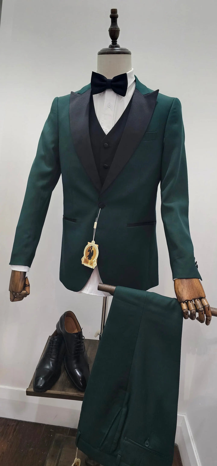 Men Dark Green classic tuxedo of 6 pieces. | 🧵Proudly designed in Italy Prince Kyle