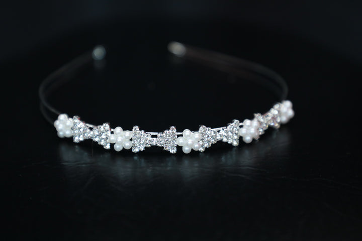 Elegant rhinestone tiara crown designed for girls.